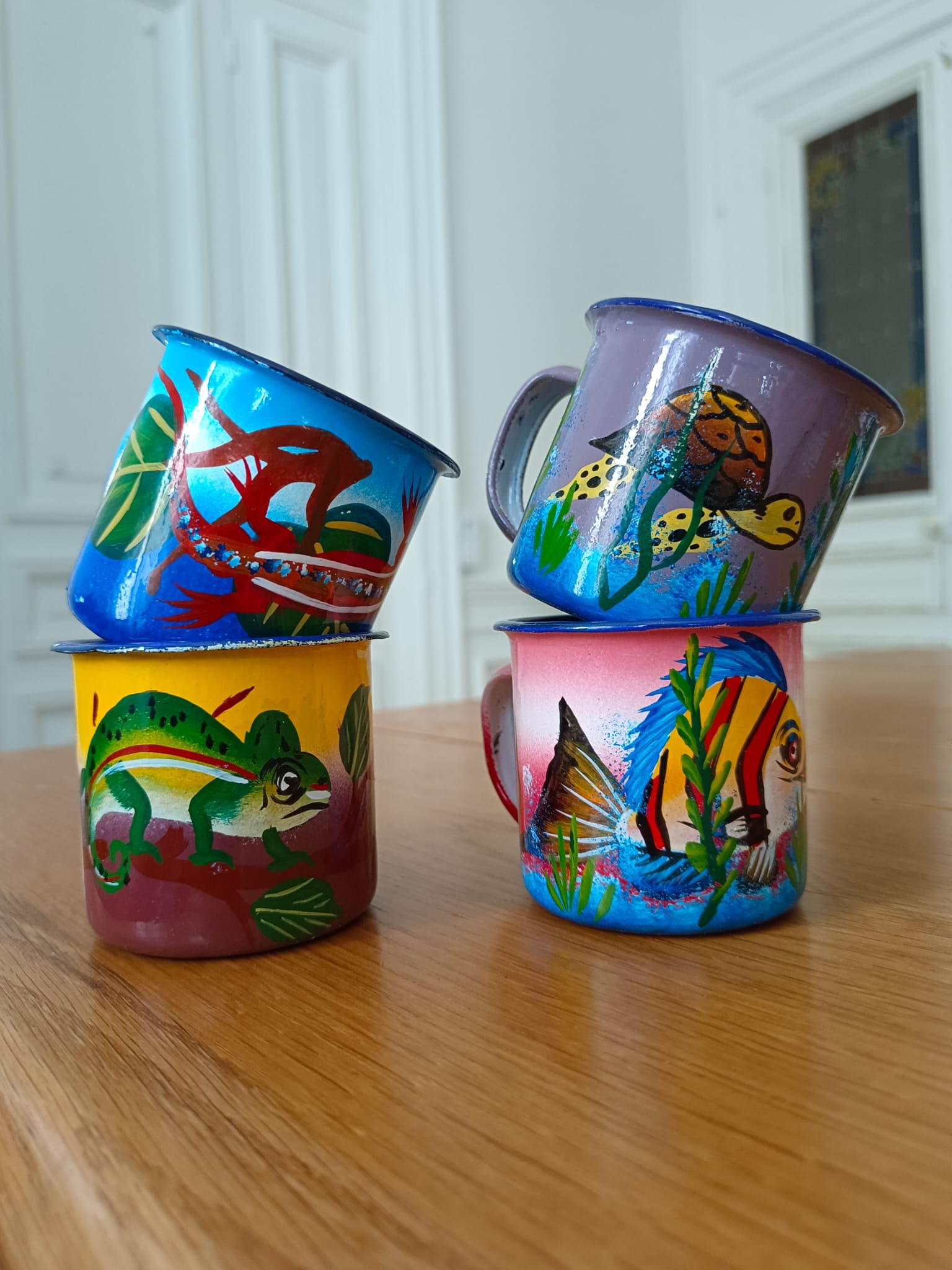 Tasses moyen modèle Madagascar
