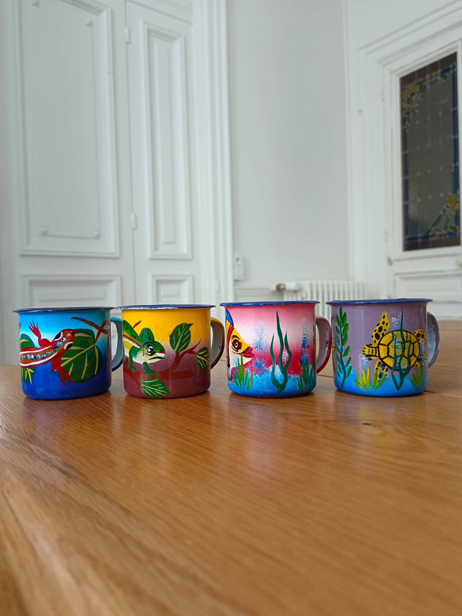 Tasses moyen modèle Madagascar