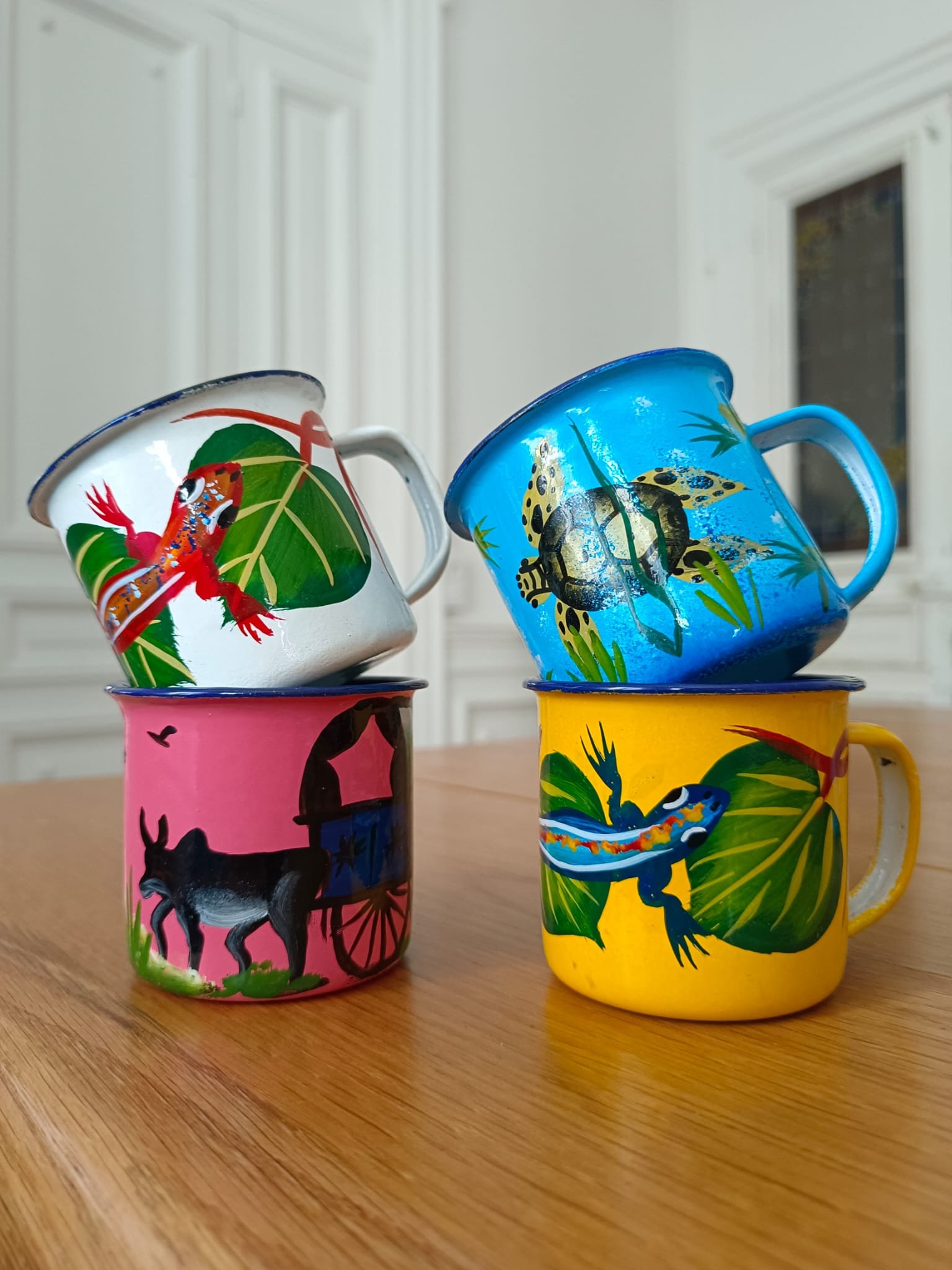 Tasses moyen modèle Madagascar