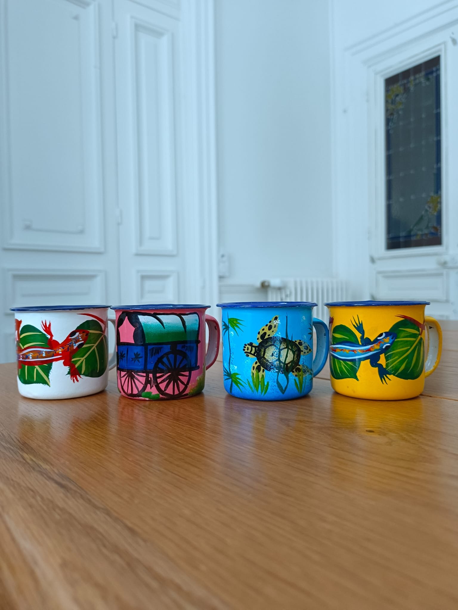 Tasses moyen modèle Madagascar