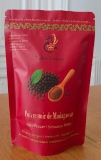 Poivre noir en grains de Madagascar grand format